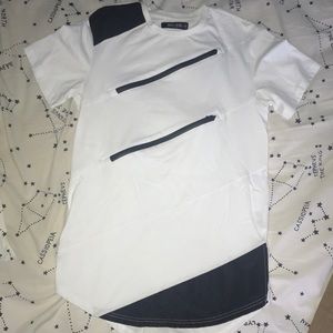 Black and White multicolored zippered shirt